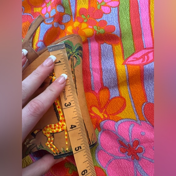 70s Vintage Wooden Wonder Wedge w Clear Vamp and Painted Details Sz 7 - Picture 13 of 13